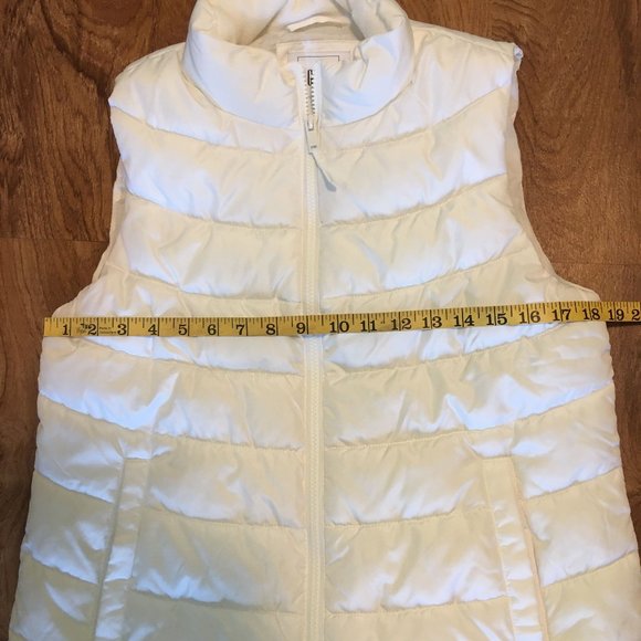 GAP Jackets & Blazers - GAP, Cold Control White Quilted Puffer Vest, Size Small